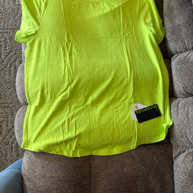 Penn Spark women’s short, soft sleeve shirt