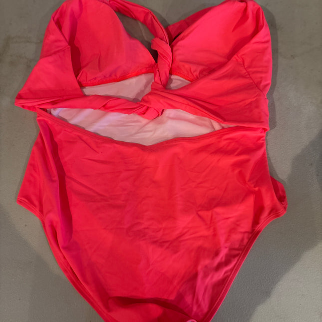 Women’s bathing suit