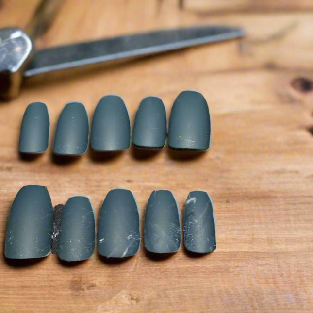 Effortless press - on nails blue - Tula Rose